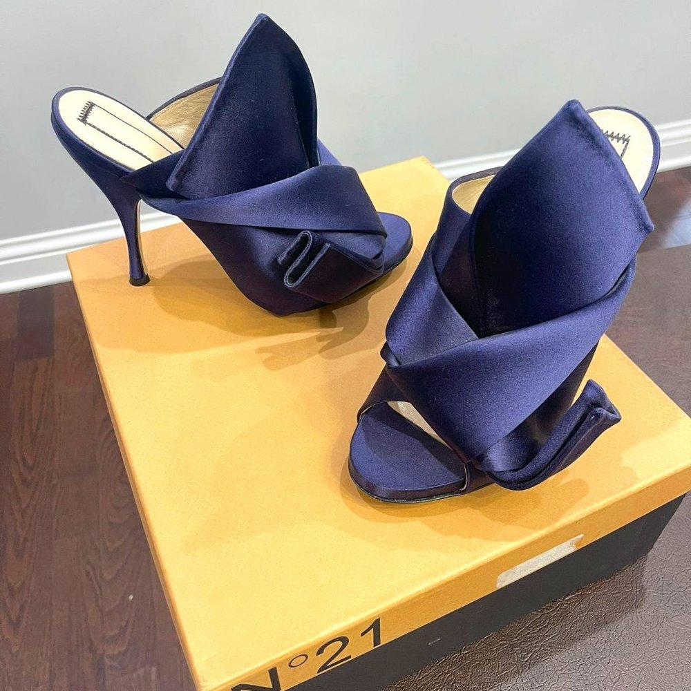 N°21 - Women's Formal Heels - Blue Satin